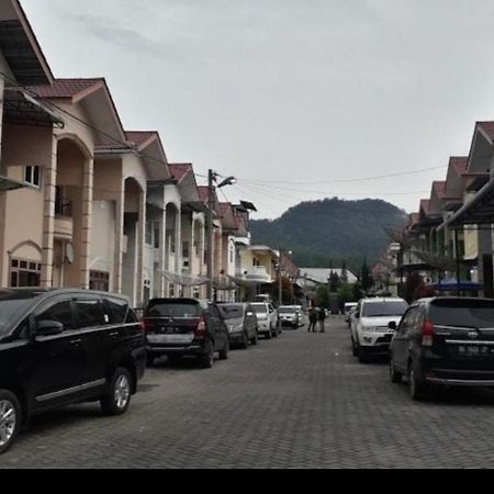 Villa Gunung Mas Berastagi Eksteriør billede