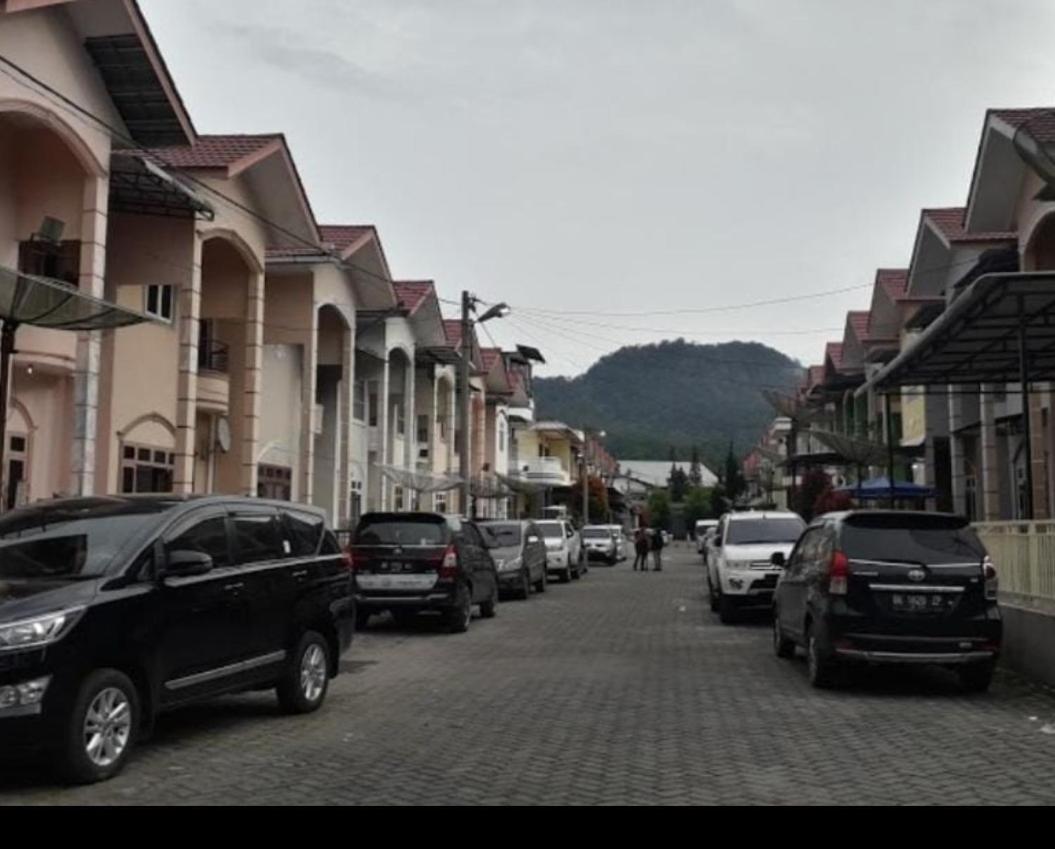 Villa Gunung Mas Berastagi Eksteriør billede